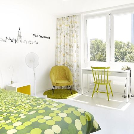 Lovely Sunny Flat In City Center ワルシャワ 部屋 写真